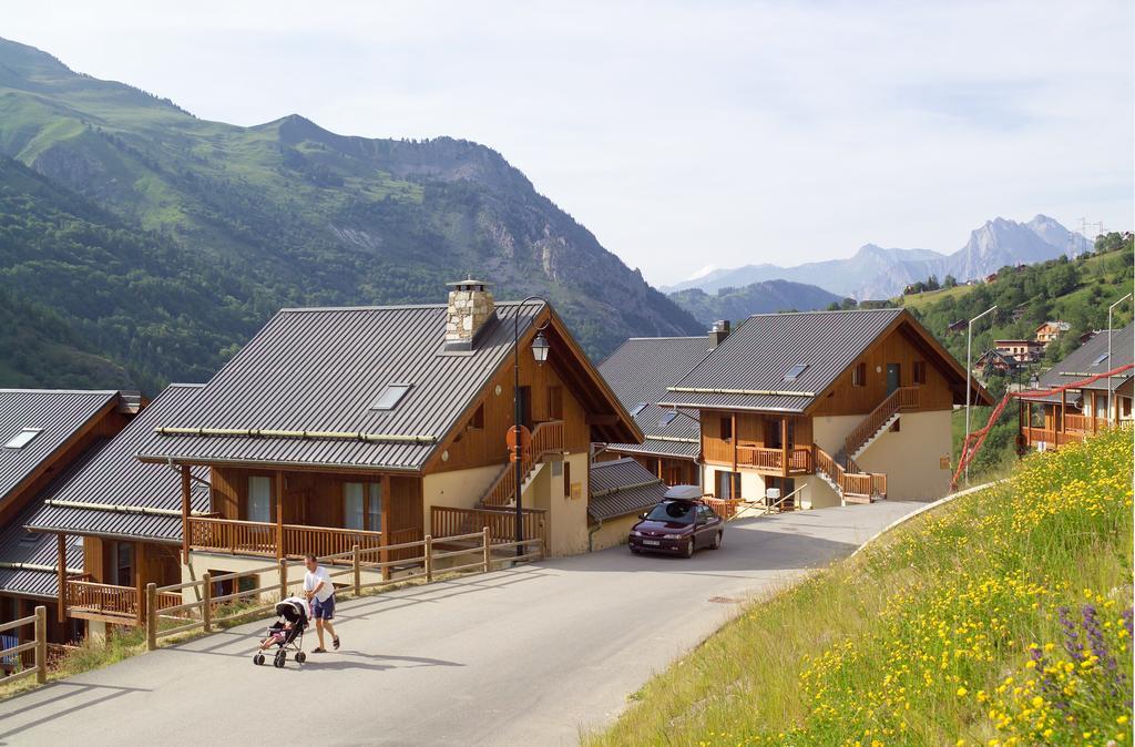 Residence Odalys Le Hameau Et Les Chalets De La Vallee D'Or Valloire Eksteriør bilde